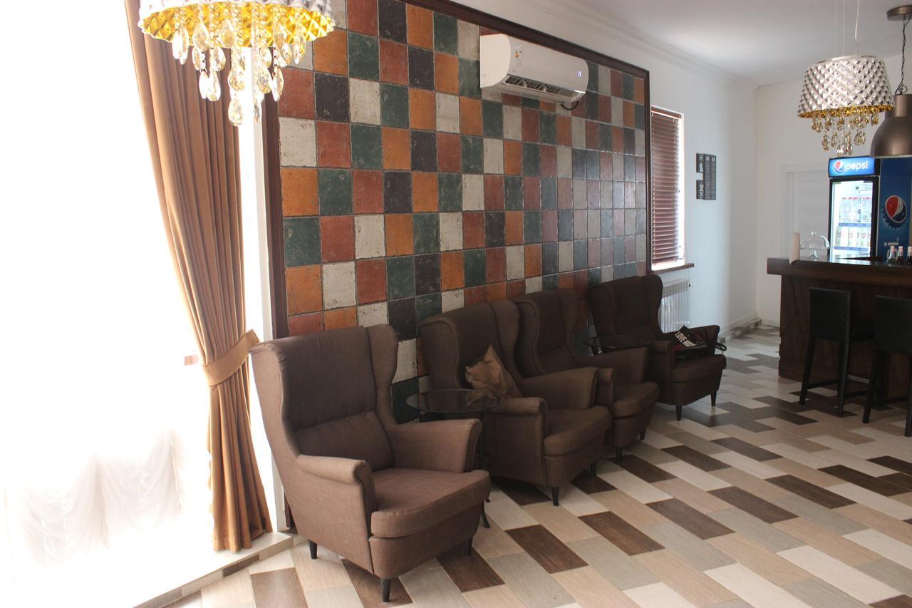 Hotel Jasmine Atyrau Exterior photo